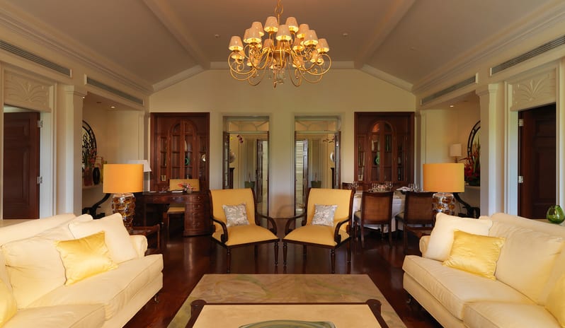 SANDY LANE - PENTHOUSE LIVING AREA